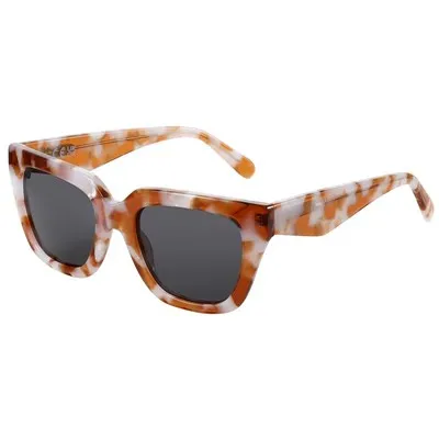 נשים יוקרתיות של משקפי שמש לחתול